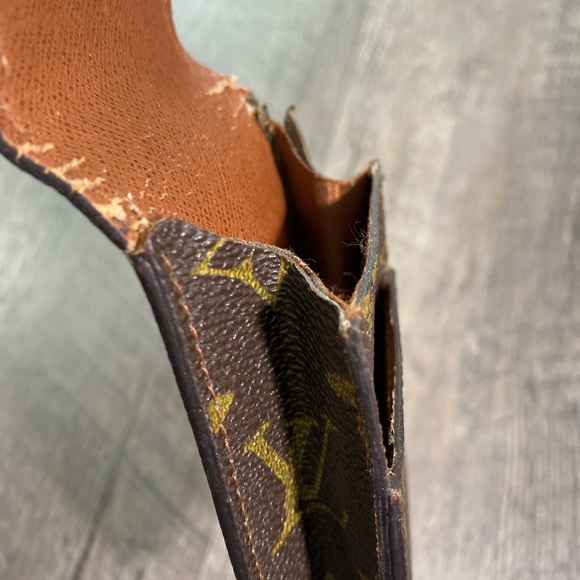 LOUIS VUITTON Monogram Cigarette Case/Lipstick Holder - Picture 8 of 12